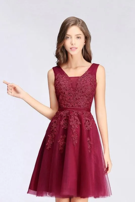 Burgundy Short Formal Gown Lace Applique V Neck Homecoming Dresses