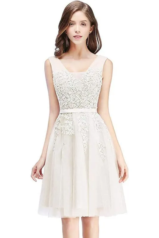 Burgundy Short Formal Gown Lace Applique V Neck Homecoming Dresses