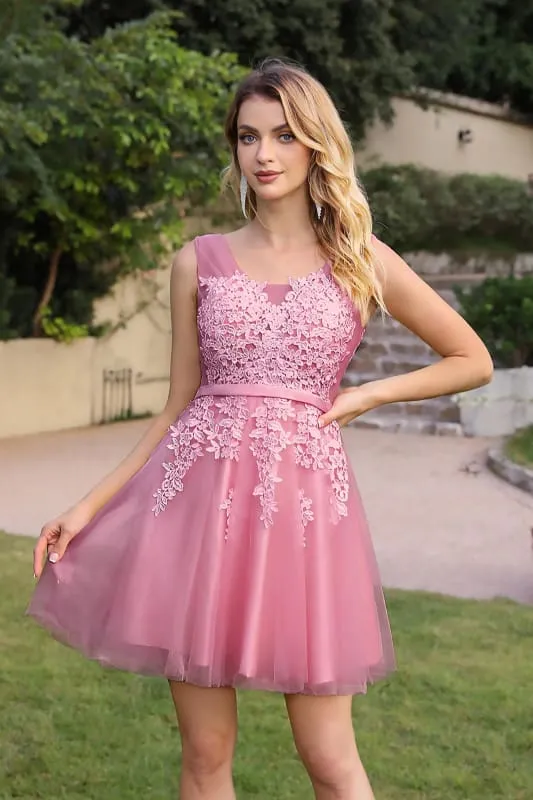 Burgundy Short Formal Gown Lace Applique V Neck Homecoming Dresses